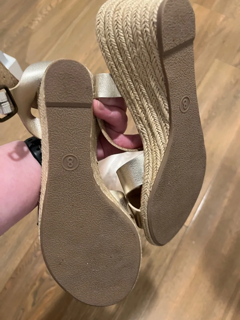 EUC Amazon Essentials Women's Ankle Strap Espadrille Wedge Sandal size 8